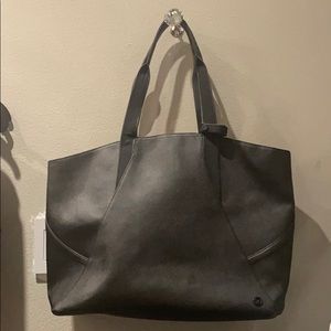 LULULEMON GO WILD BAG